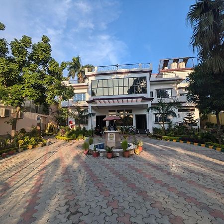 Hotel Kishori Vatika à Ramnagar  Extérieur photo