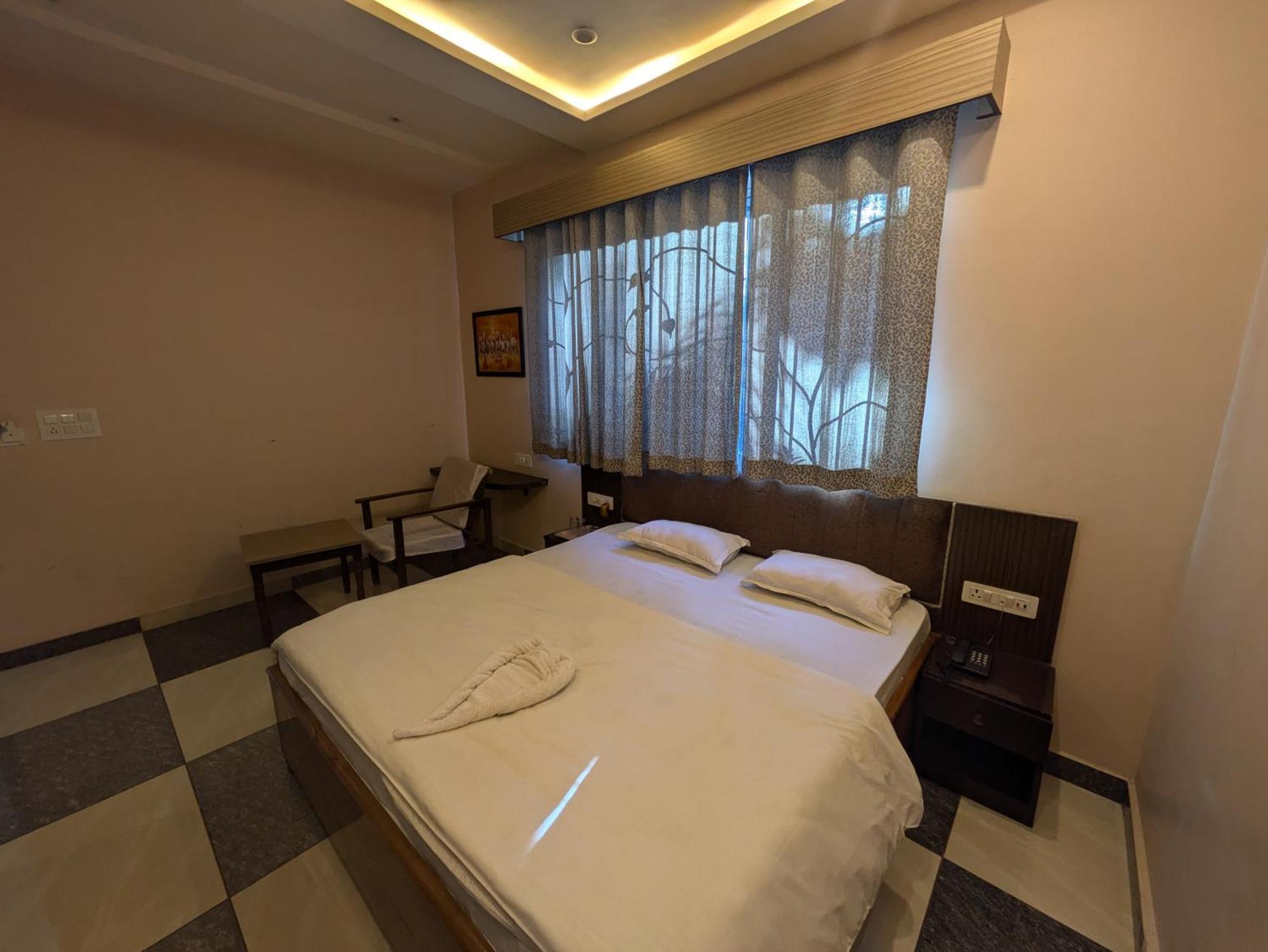 Hotel Kishori Vatika à Ramnagar  Extérieur photo