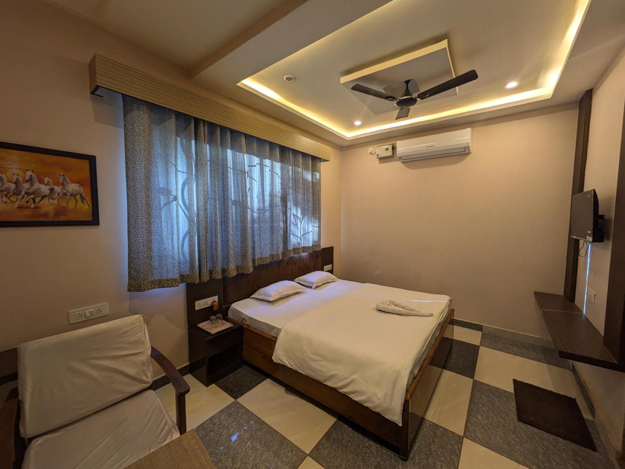 Hotel Kishori Vatika à Ramnagar  Extérieur photo