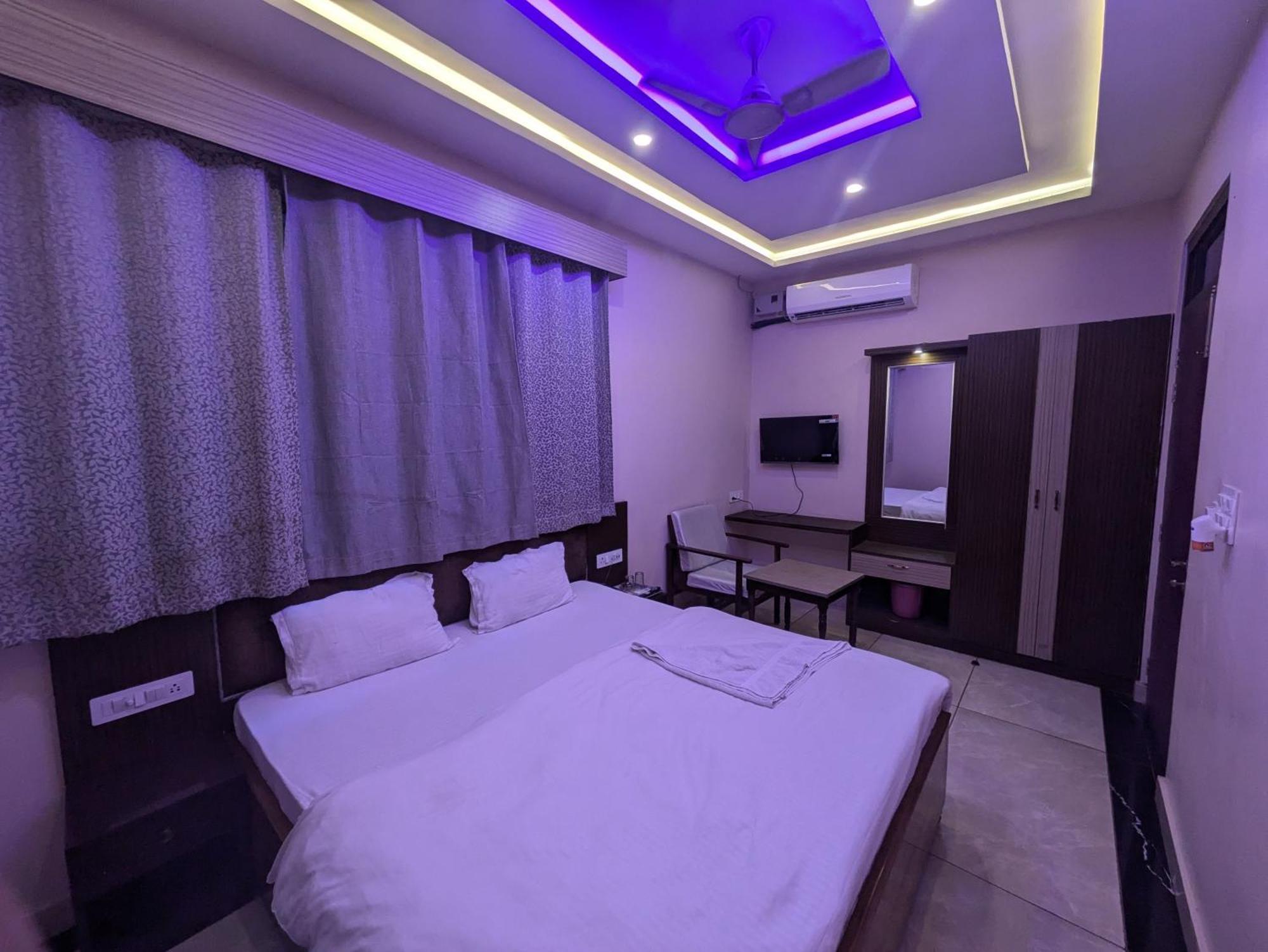 Hotel Kishori Vatika à Ramnagar  Extérieur photo